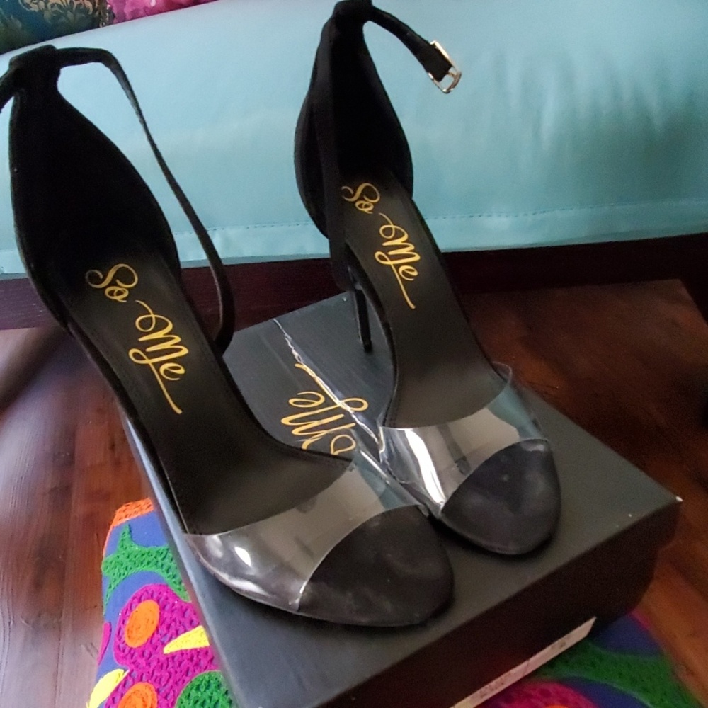 Heels - Picture 2 of 4